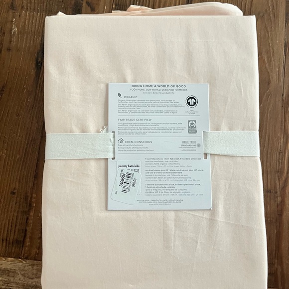 Pottery Barn Kids Blush Organic Sheet Set - Picture 3 of 4